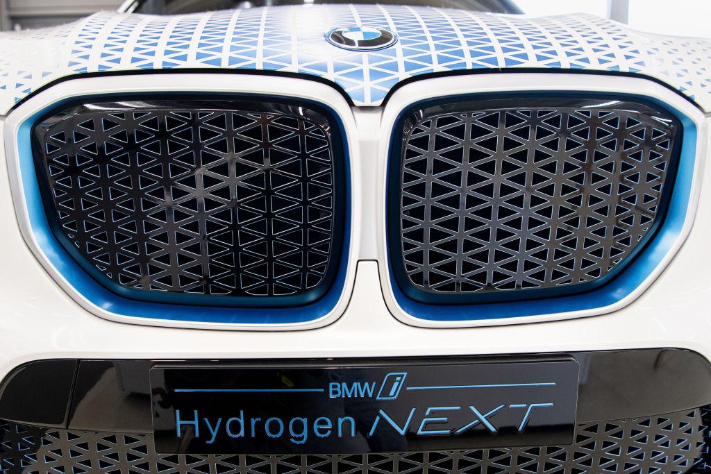bmw-hydrogen.jpg
