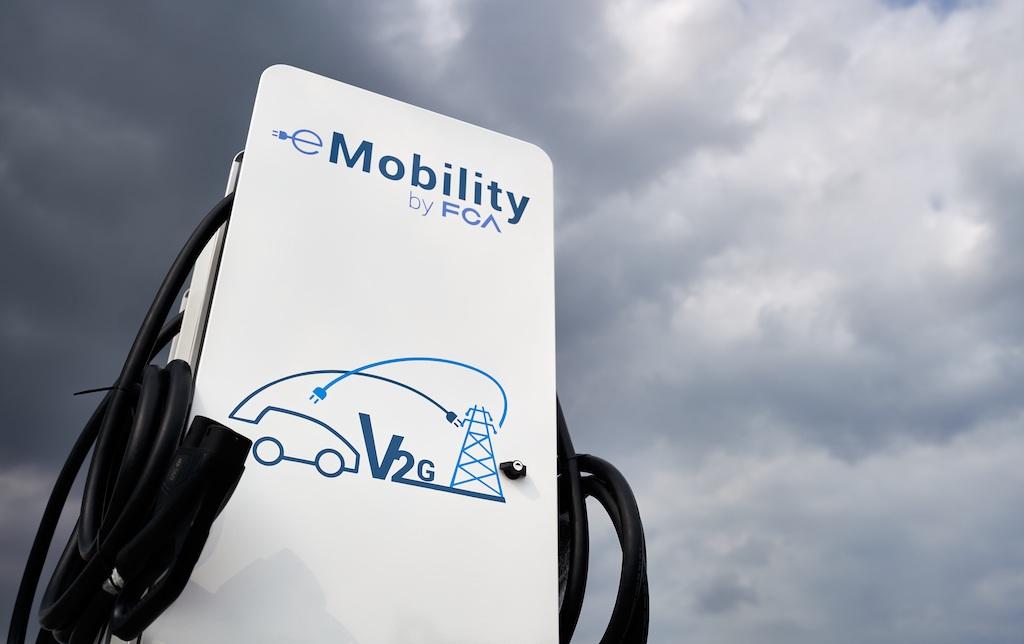 Tesla Model 2 The world’s largest Vehicle-to-Grid pilot system is here colonnina