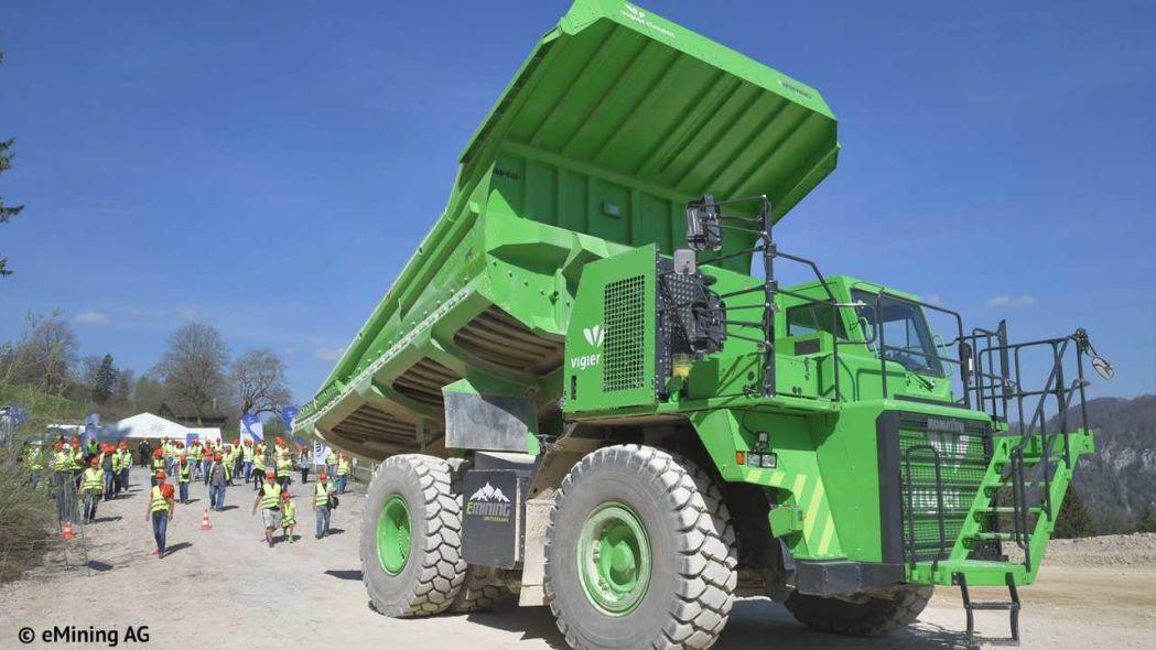 Tesla Model 2 World Largest Electrical Vehicle edumper-electric-mining-truck-1