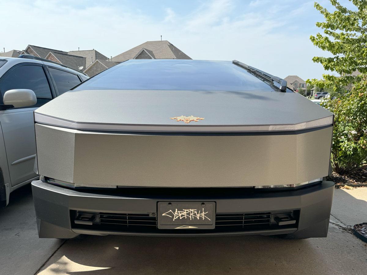 Tesla Model 2 ⚜️ Mirrored gold and gloss red Cyberbeast emblems now available emblem-gold-hood