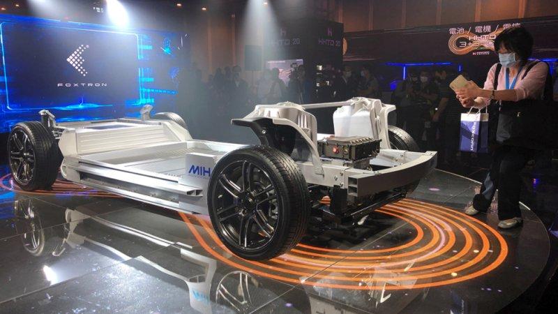 Tesla Model 2 Foxconn unveils electric car chassis EV Platform