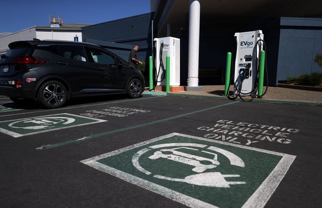 Tesla Model 2 Washington State Plans to Ban Sales of Gasoline Cars after 2030 his-car-at-an-news-photo-1618682303.?crop=1.00xw:1