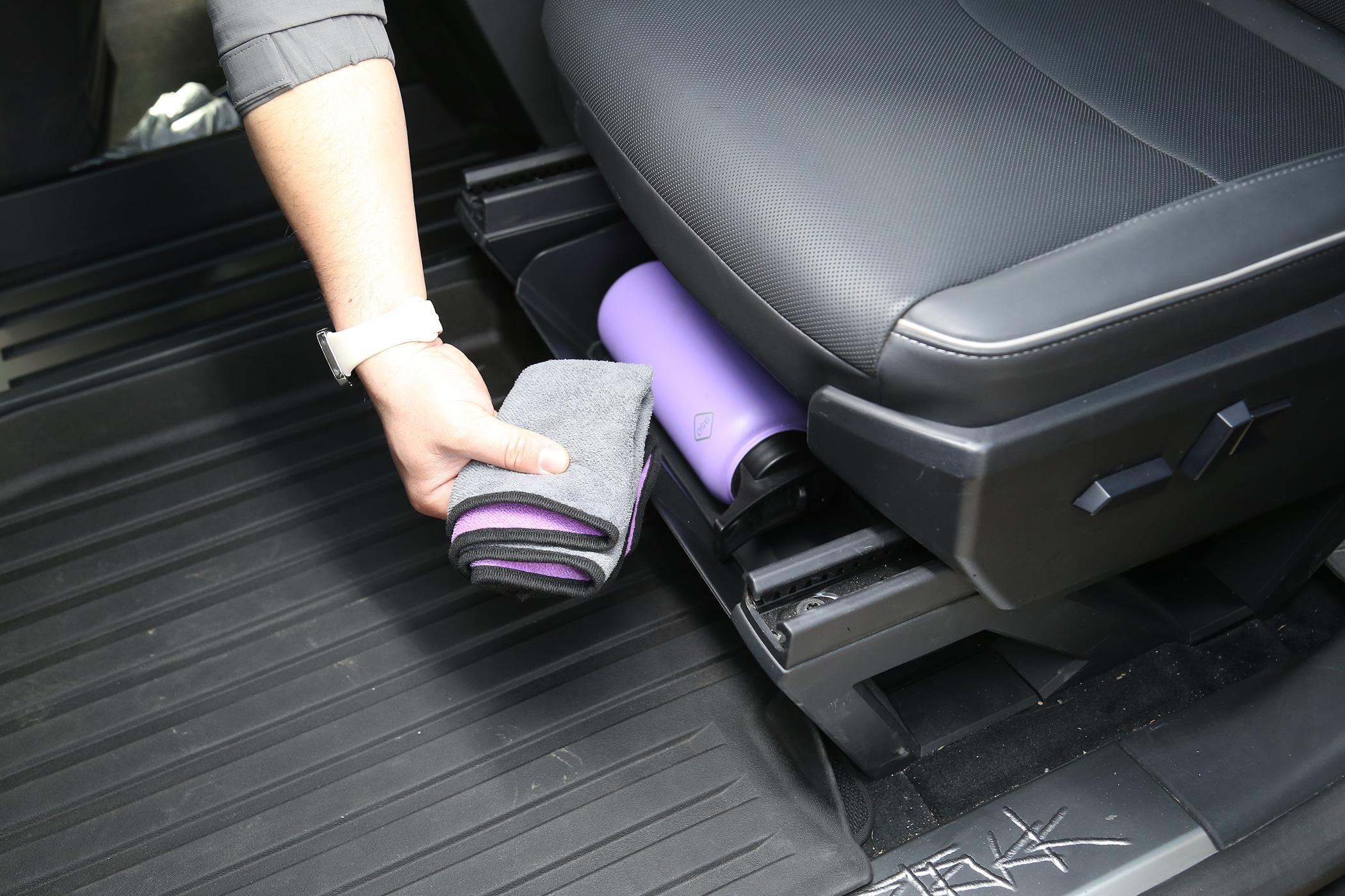 Tesla Model 2 [Elecfresh] Promotion For Front Under Seat Storage Box IMG_4263
