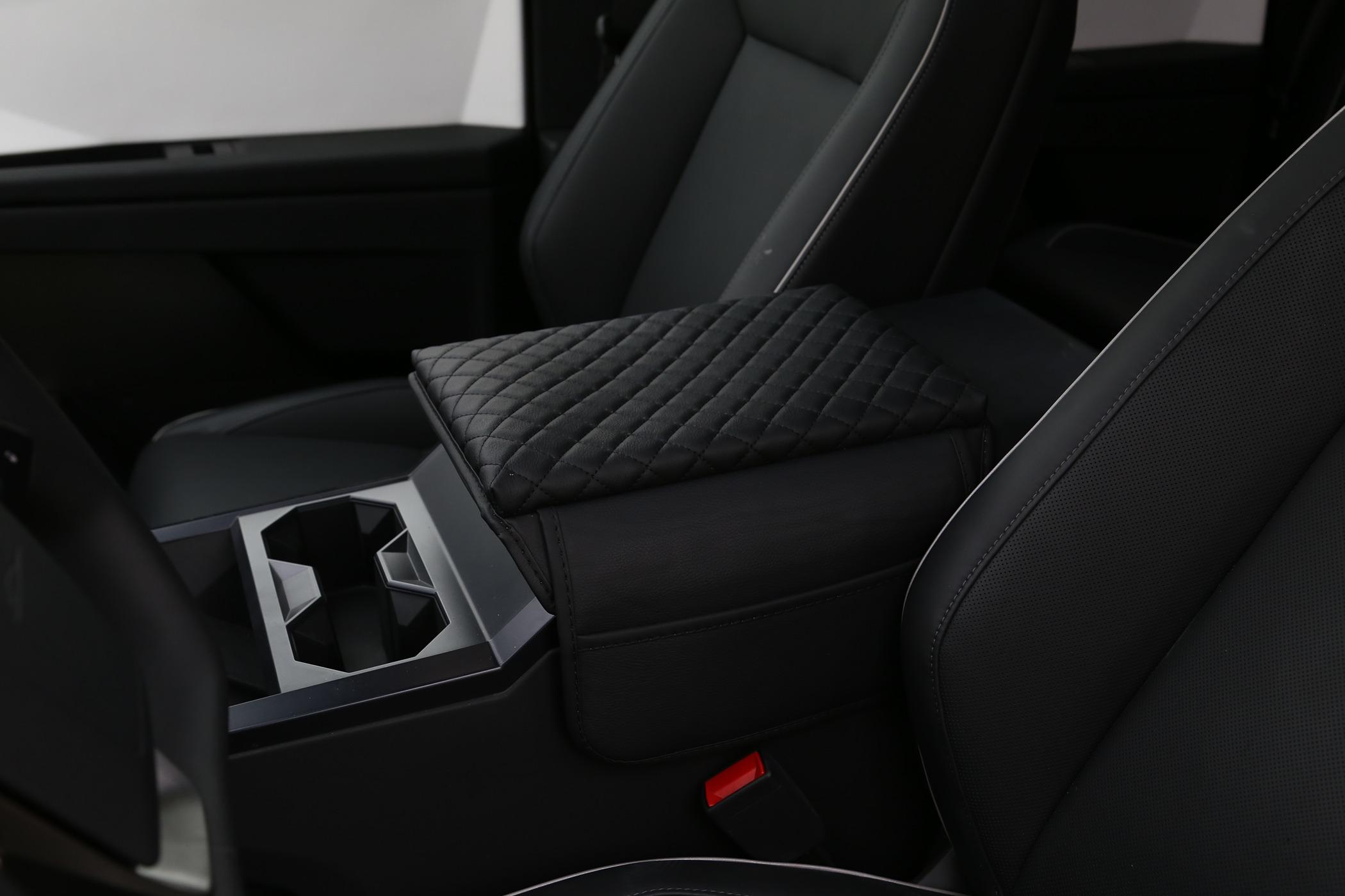 Tesla Model 2 [Elecfresh] Promotion For Armrest Cover! IMG_5816.JPG