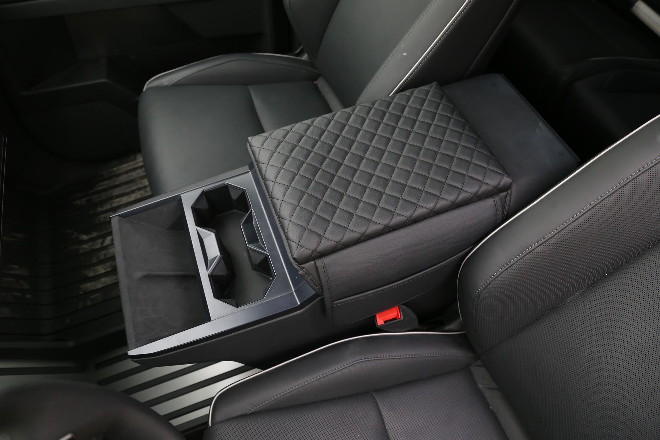 Tesla Model 2 [Elecfresh] Promotion For Armrest Cover! IMG_5871.JPG