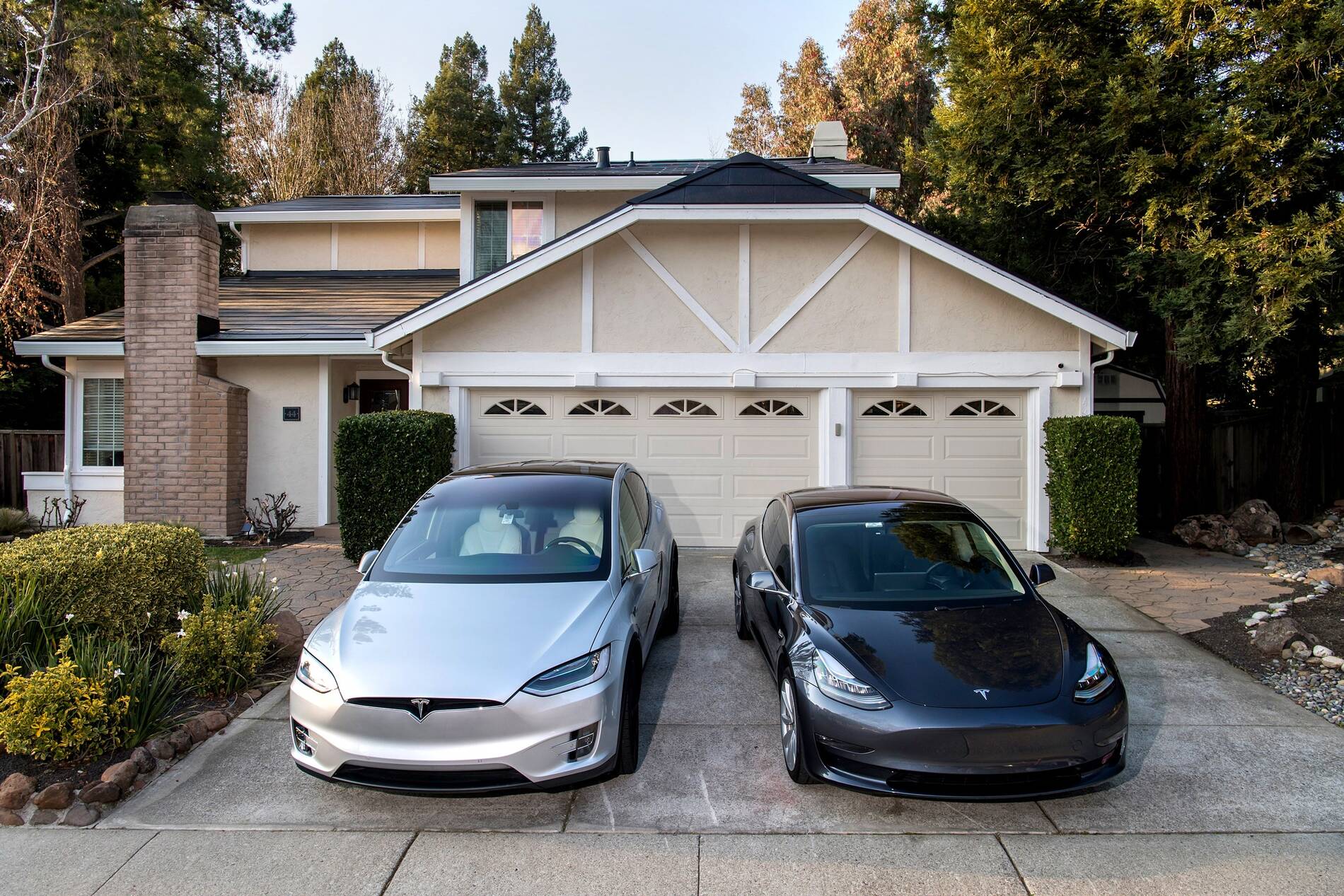 Tesla Model 2 Why Not Use Self-Driving Cars as Supercomputers? ness-Autonomous-Vehicles-Supercomputers-1201885684
