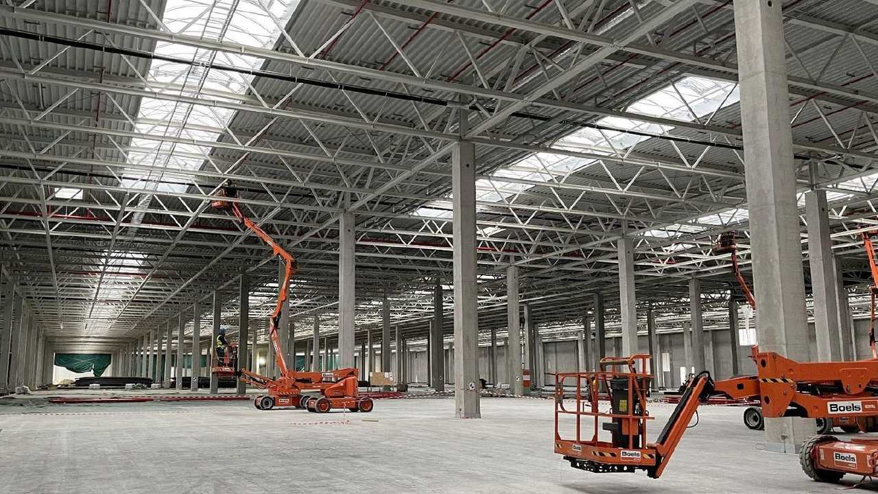 Tesla Model 2 German Documentary Points To Issues At Tesla Gigafactory In Grünheide ry-4-model-y-factory-interior-tesla-q4-2020-report