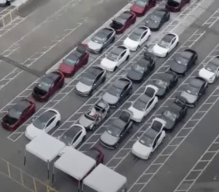 Tesla Model 2 Tesla Model 2 affordable model spotted at Fremont Factory?! (Photos) tesla model 2 model q spotted fremont factory 1