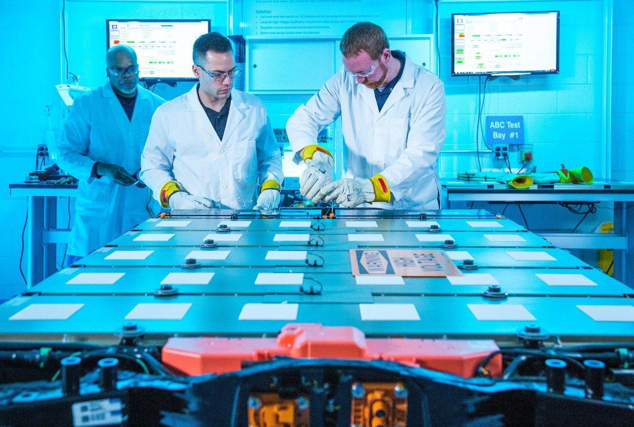 Tesla Model 2 GM unveils its wireless battery management tech, will power next-gen EVs with Ultium batteries wBMS3